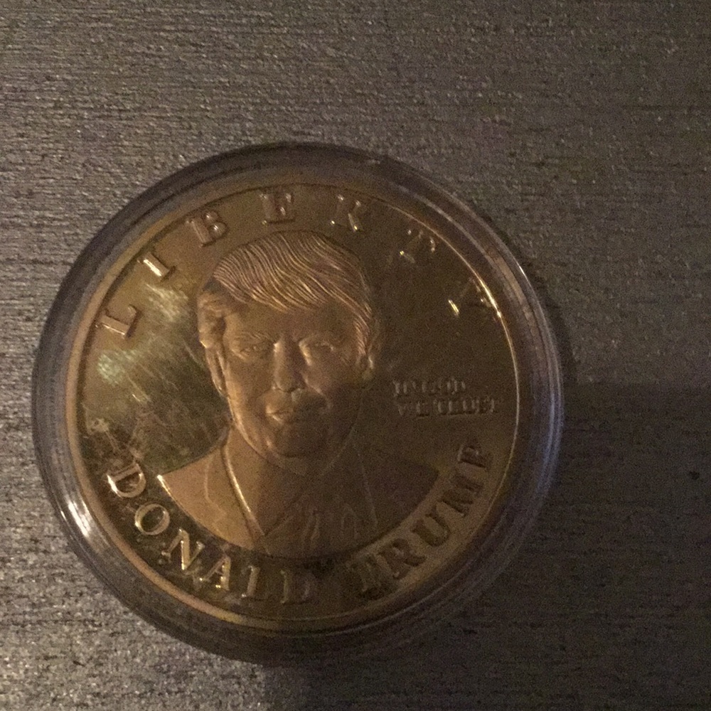 2 Donald Trump coins